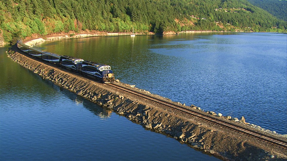 Rocky Mountaineer Coastal Passage and Classic Rail Circle, Western