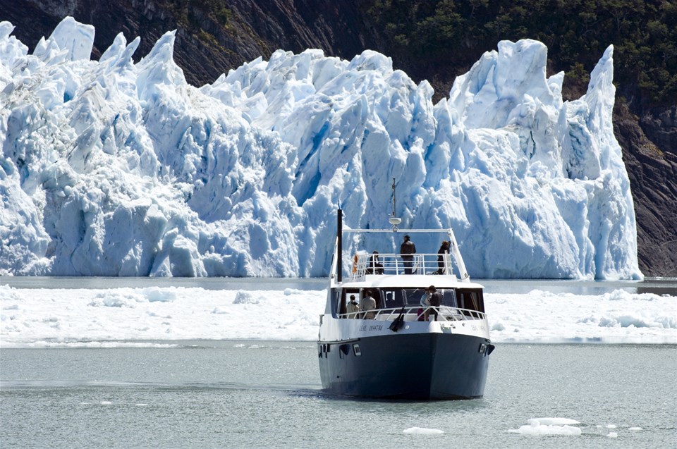 Glaciers Gourmet Premium Cruise Experience