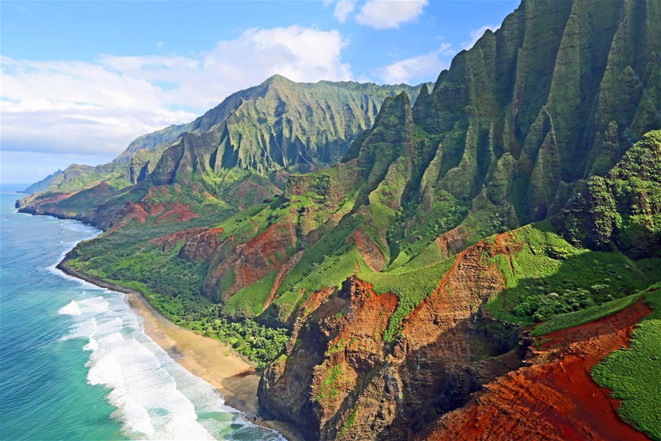 best time of year to visit hawaii reddit