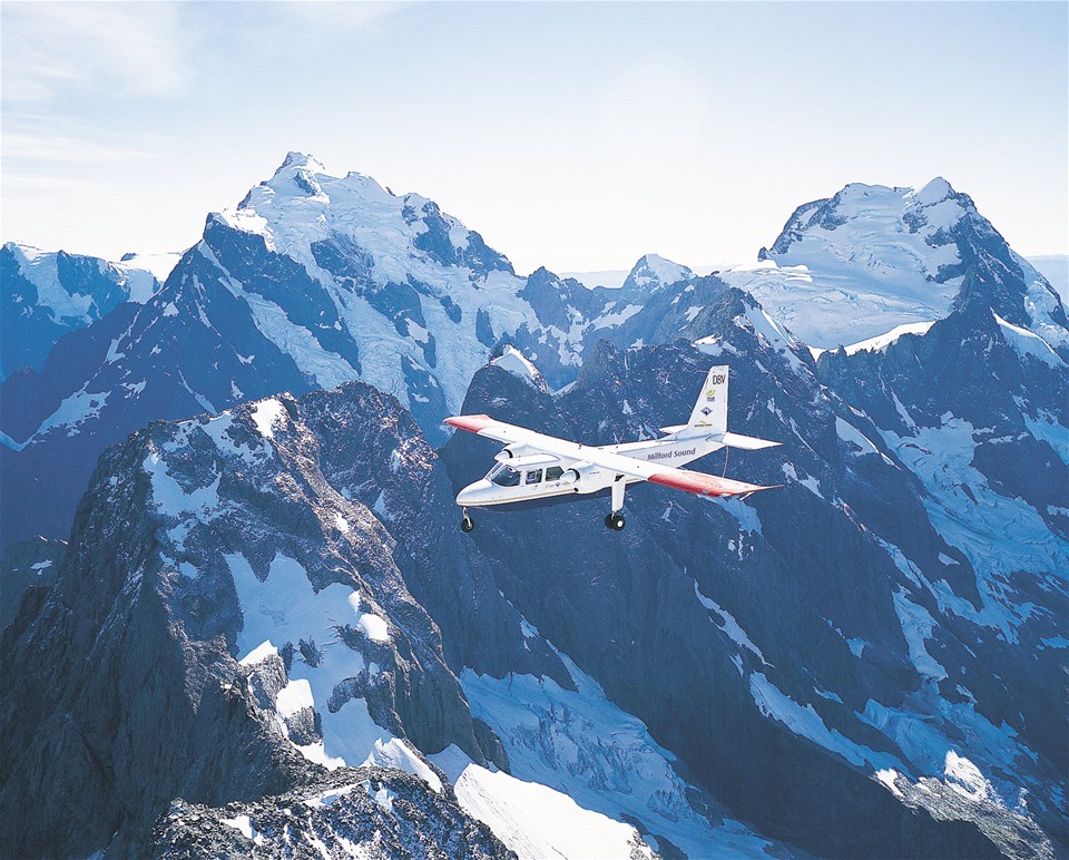 1 Night Milford Sound Cruise & Scenic Flight