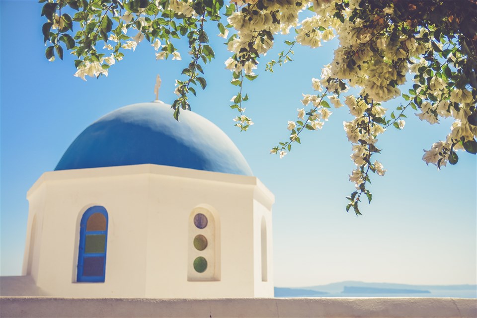 Exploring the hidden Cyclades: Santorini and Paros adventure