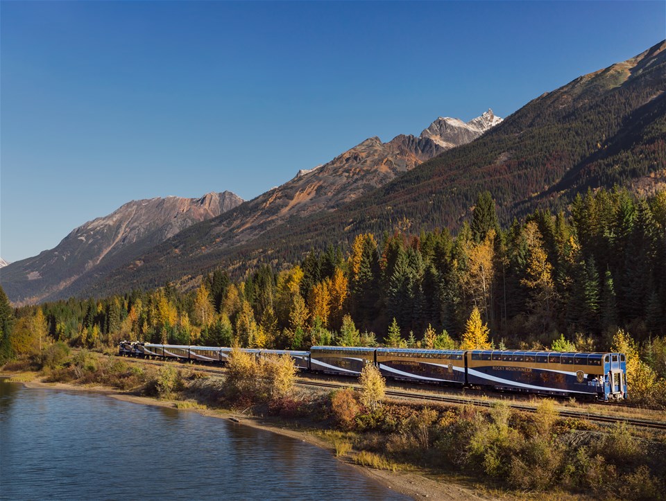 Rocky Mountaineer Journey Through the Clouds - Jasper to Vancouver