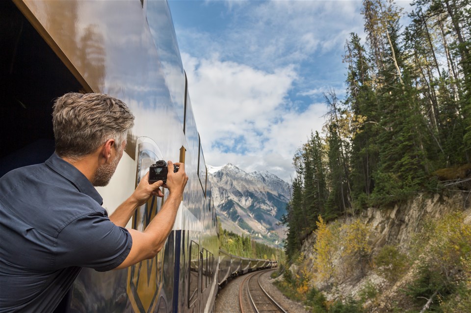 Rocky Mountaineer First Passage to the West Discovery Eastbound