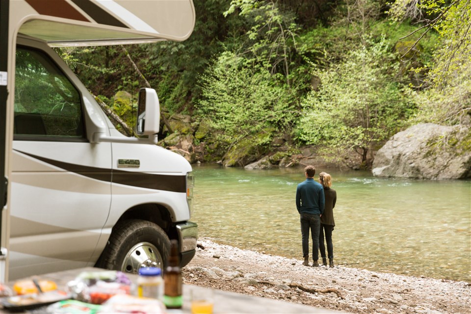 Crystal Rivers & White Beaches of Florida - Road Bear RV