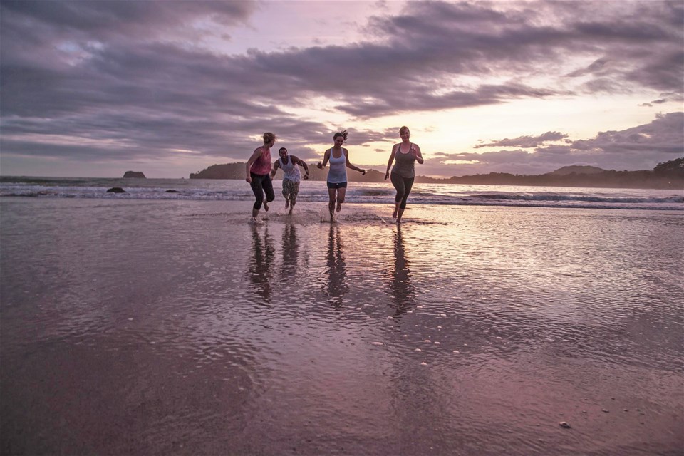 Basic Costa Rica: Coastlines & Cloud Forests