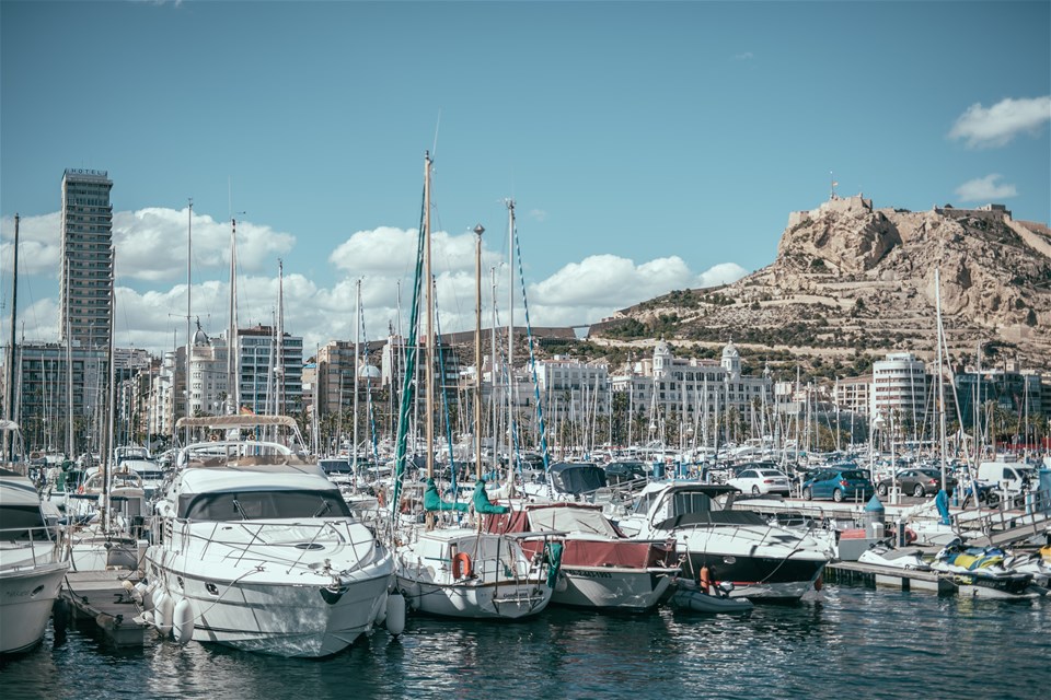 Famed and Fun-Loving Alicante