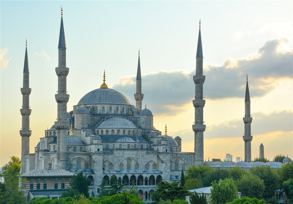 Turkey's Metropolitan Delights & Seaside Charm