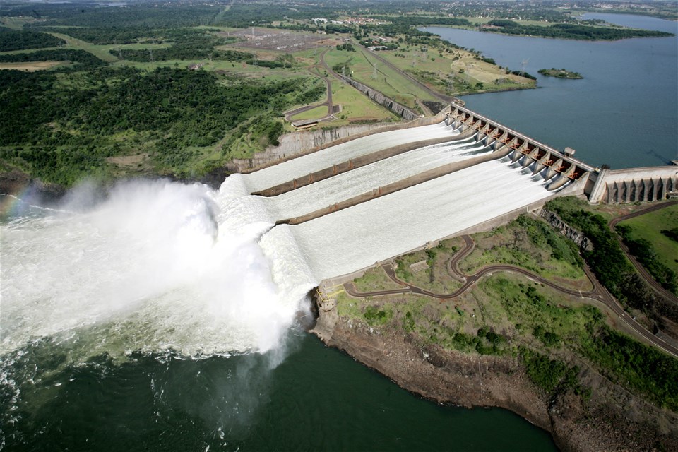 Itaipu Dam Tour