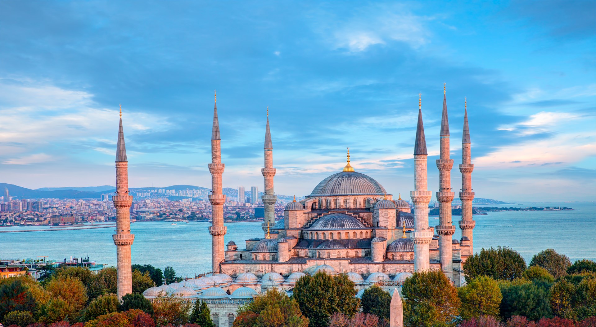 Connecting the World with Turkish Airlines Trailfinders