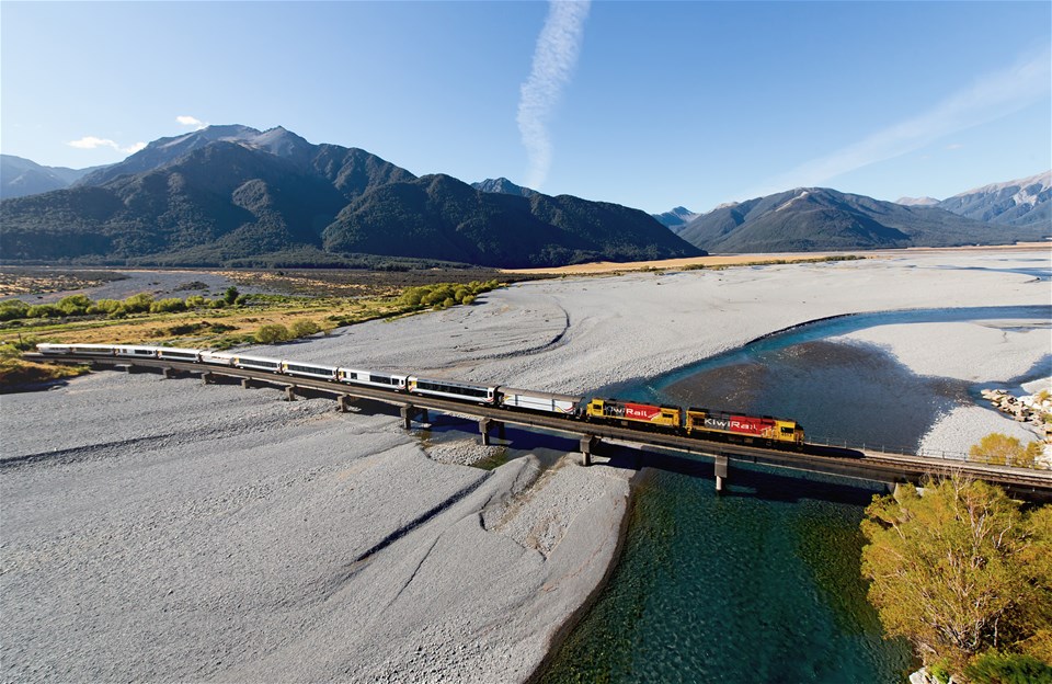 TranzAlpine - Christchurch to Christchurch Scenic Plus