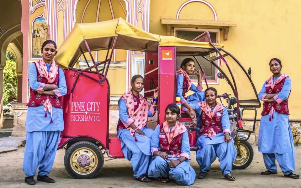 Wake Up with Jaipur Rickshaw Ride