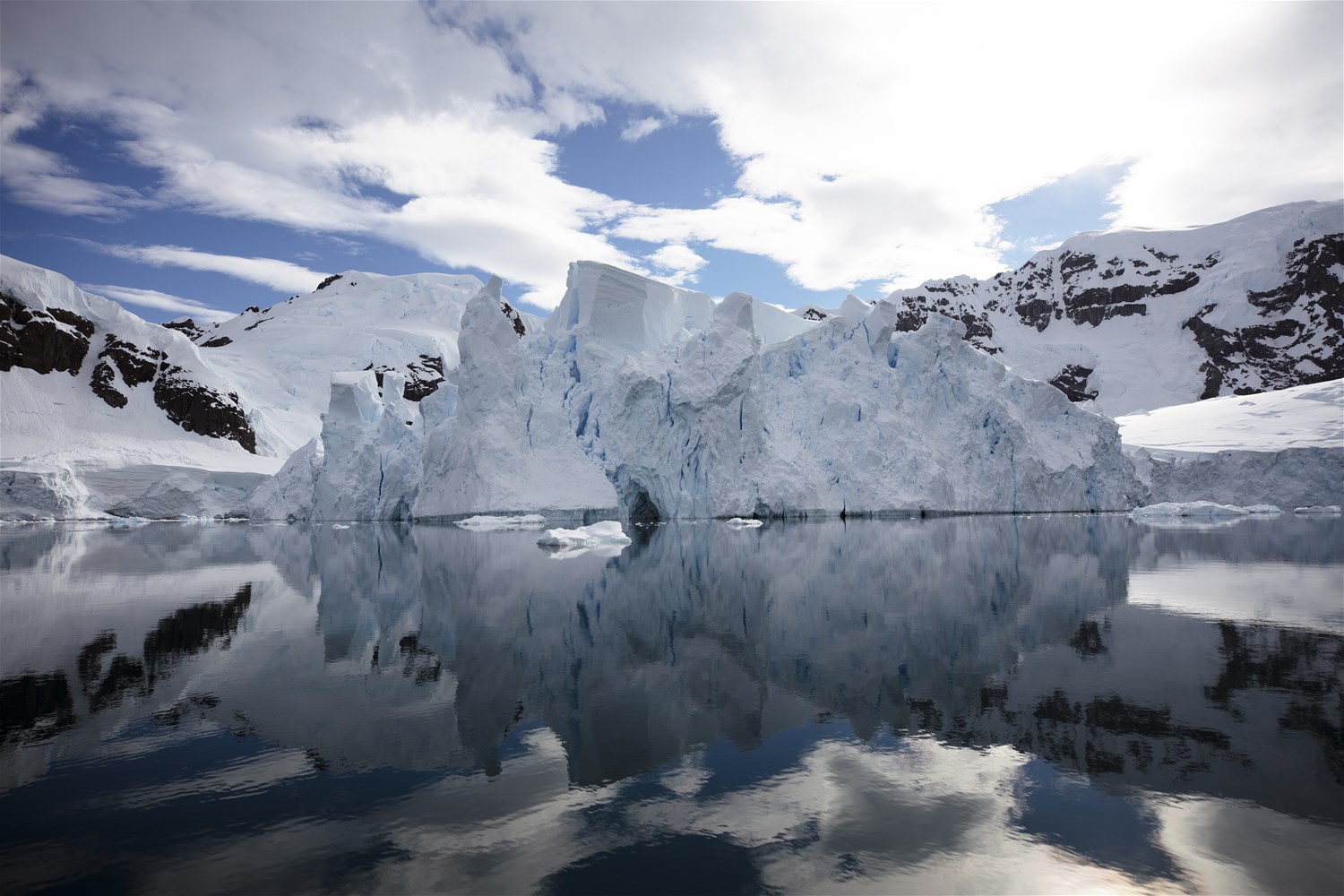 Cruising in Antarctica with Silversea Expeditions | Trailfinders