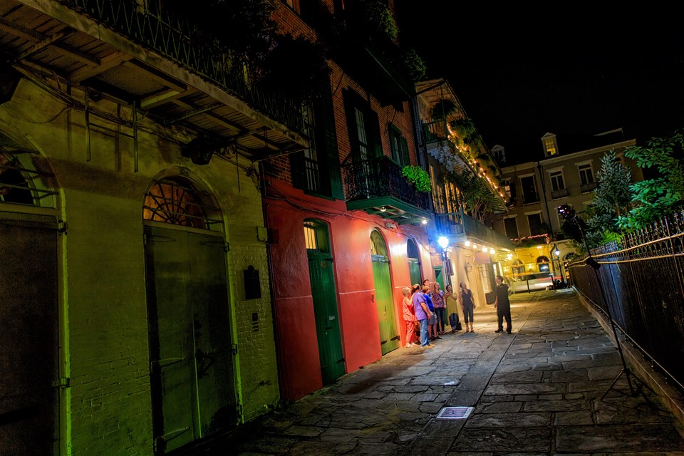 New Orleans Ghosts & Spirits Tour