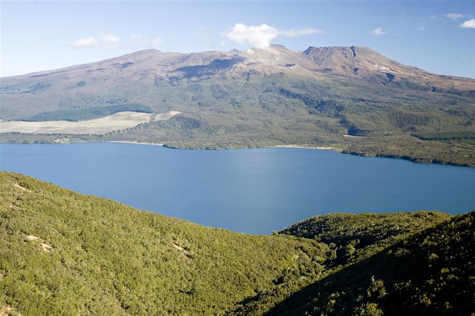 Lake Taupo Scenic Cruise