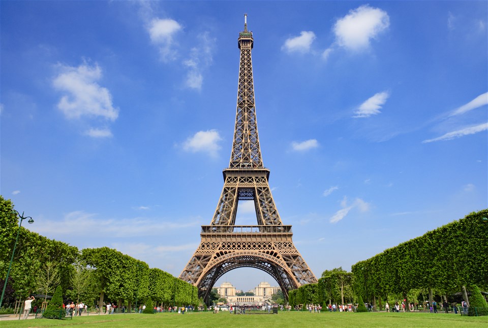 Eiffel Tower Tour & Seine Champagne Cruise