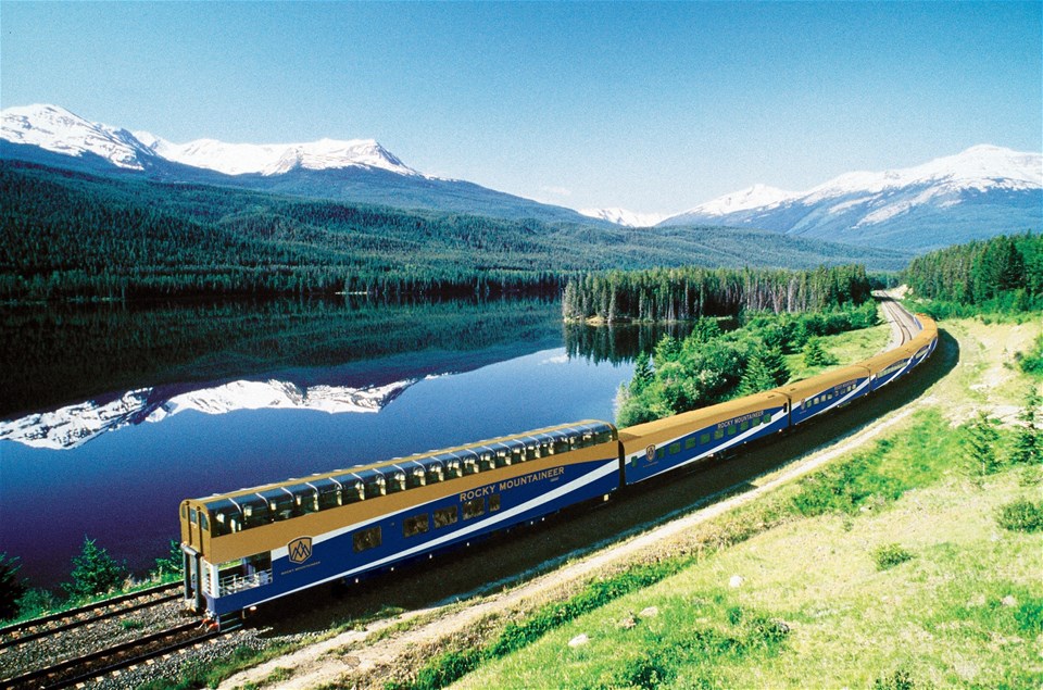 Rocky Mountaineer Journey Through The Clouds - Vancouver to Jasper