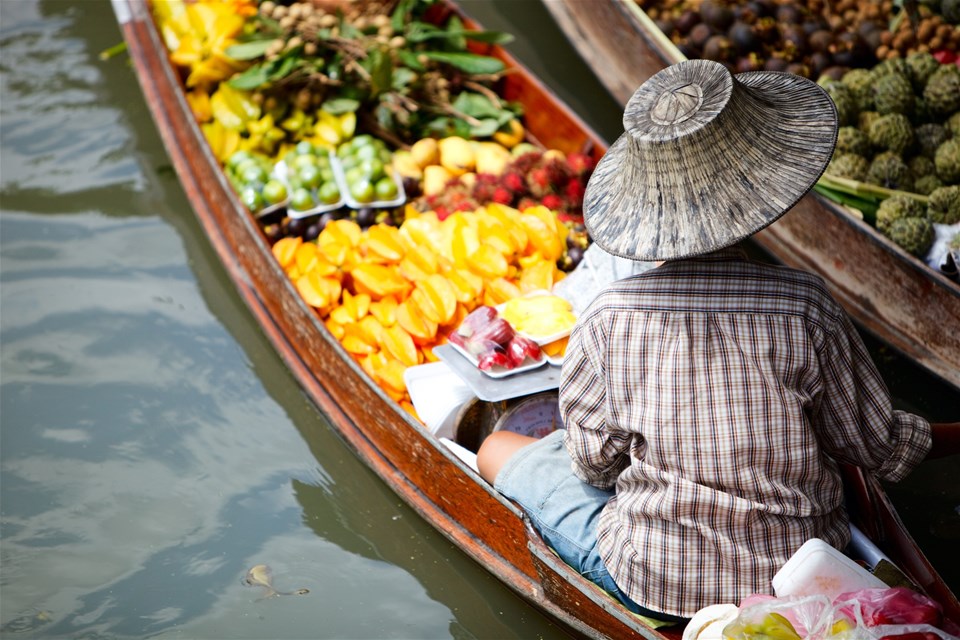 Floating Markets Tour